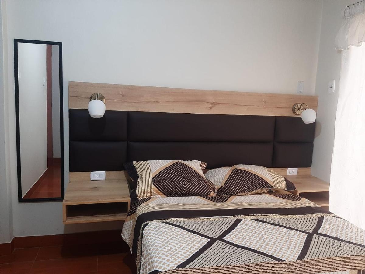 Отель Hospedaje Costa Malabrigo Экстерьер фото